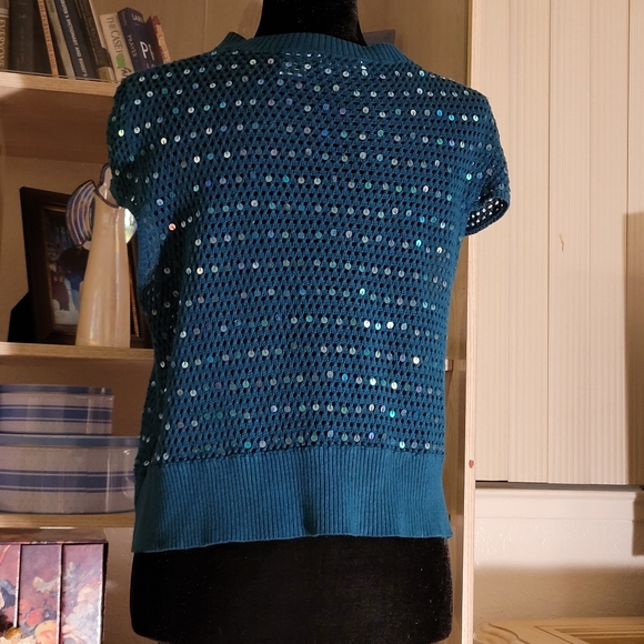 Turquoise Knit Sequin cap sleeve vest - Picture 2 of 4